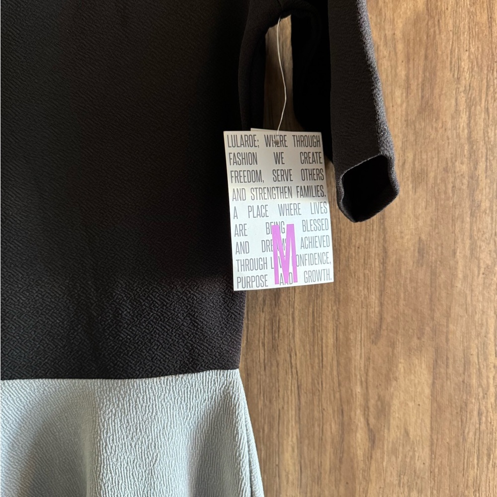 Lularoe “Nicole” dress size medium - Picture 2 of 4